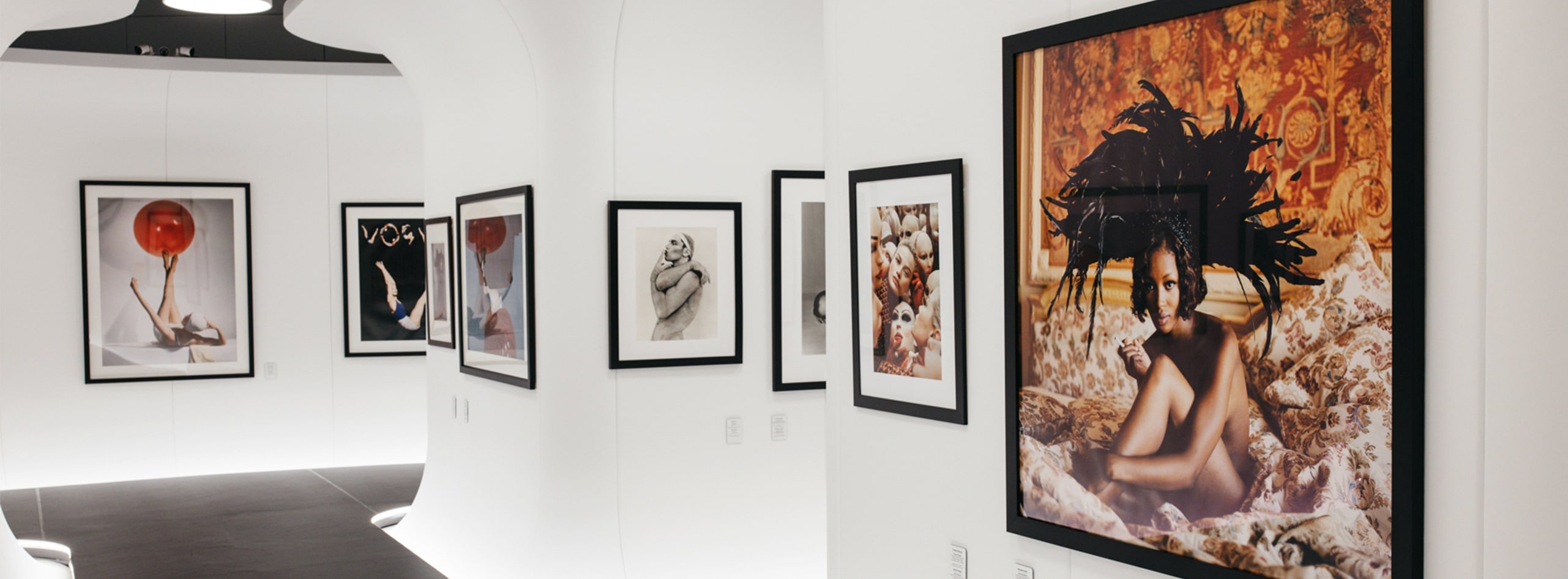 BEAUTY AND STYLE. THE HISTORY OF FASHION PHOTOGRAPHY FROM THE COLLECTION OF THE STILL ART FOUNDATION
