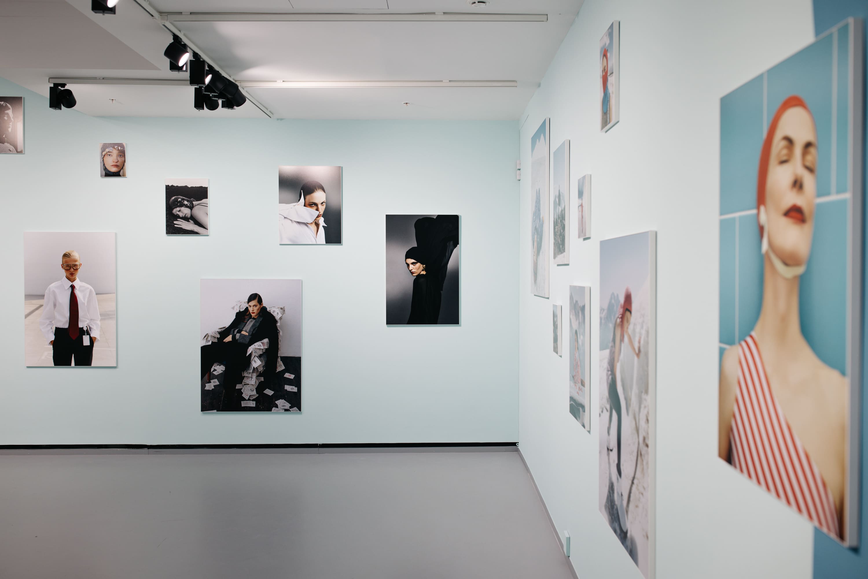 ALEXEY DUNAEV "MOOD BOARD" AT THE MULTIMEDIA ART MUSEUM