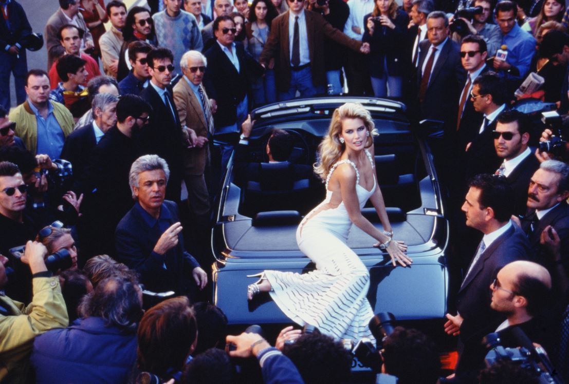CLAUDIA SCHIFFER, ROME, VALENTINO 1994