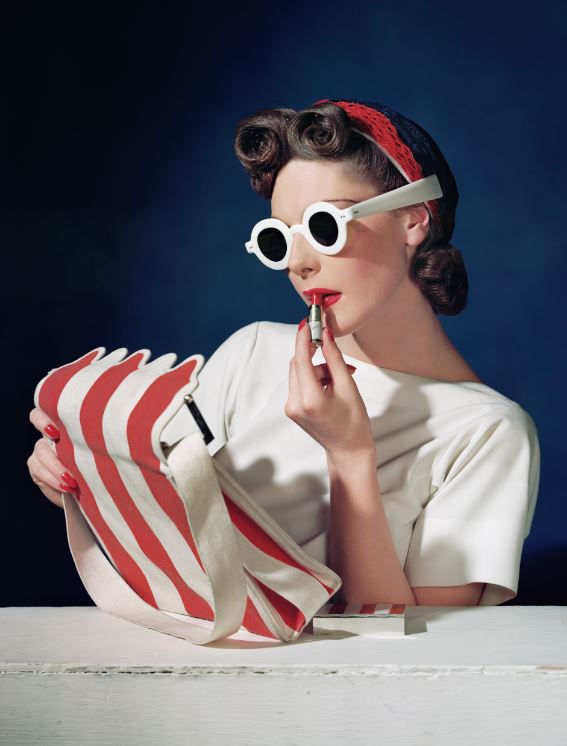 MURIEL MAXWELL, EMSEMBLE BY SALLY VICTOR BAG BY PAUL FLATO, SUNGLASSES BY LUGENE (VOGUE USA, JULY 1939)