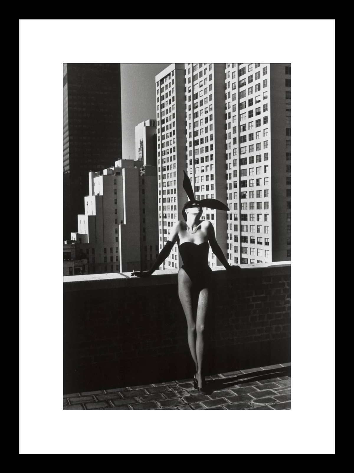 ELSA PERETTI “BUNNY SHOT” 1975