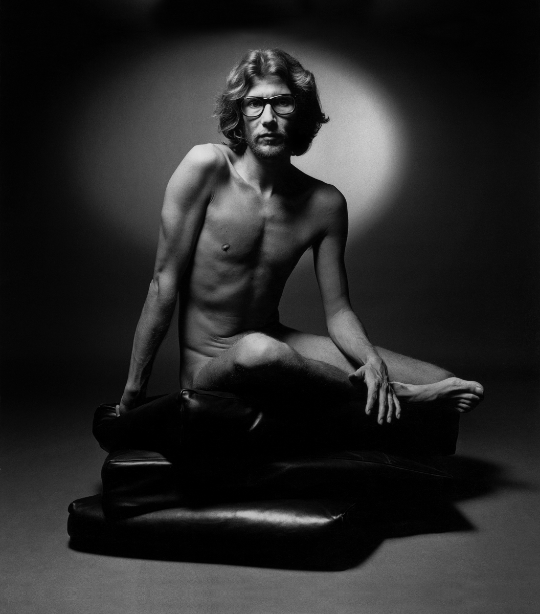 YVES SAINT LAURENT, PARIS